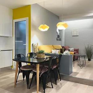 https://suites-sants-apartment.topbarcelonahotels.com